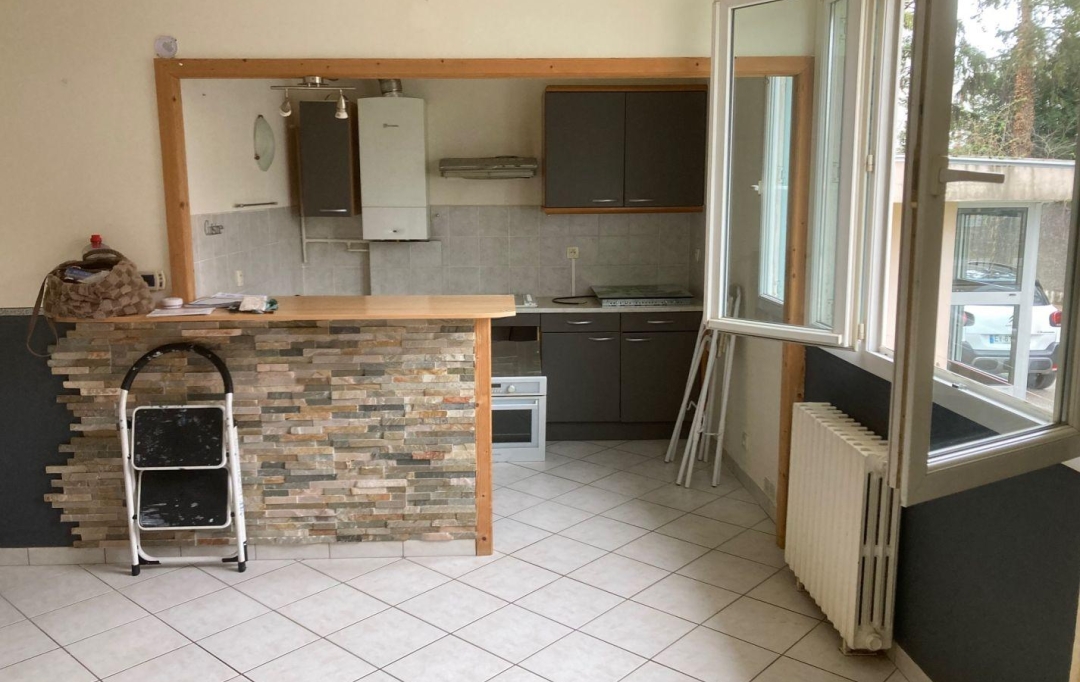 Annonces CHIROLLES : Appartement | FONTAINE (38600) | 45 m2 | 83 000 € 